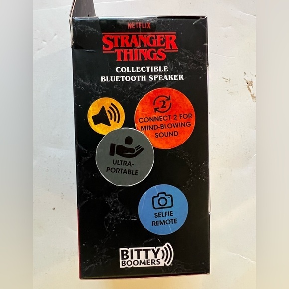 Stranger Things Bitty Boomers Collectible ￼Mini Bluetooth Speaker -Dustin - Picture 2 of 6